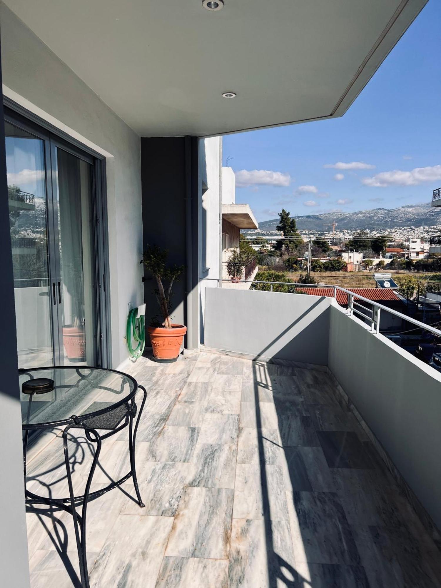 Apartment Near Marousi Hospitals & Oaka, By Promoshomes